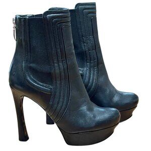 Black High Heel Ankle Booties Gabrielle Leather  8M With Side Zip & Plataform